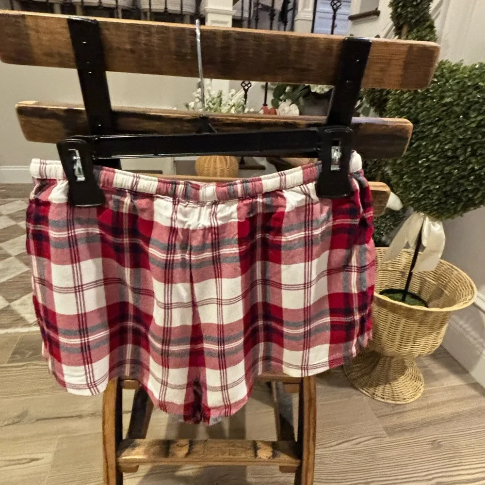 Women's Garage Red and White Plaid Shorts - Size Small NWT